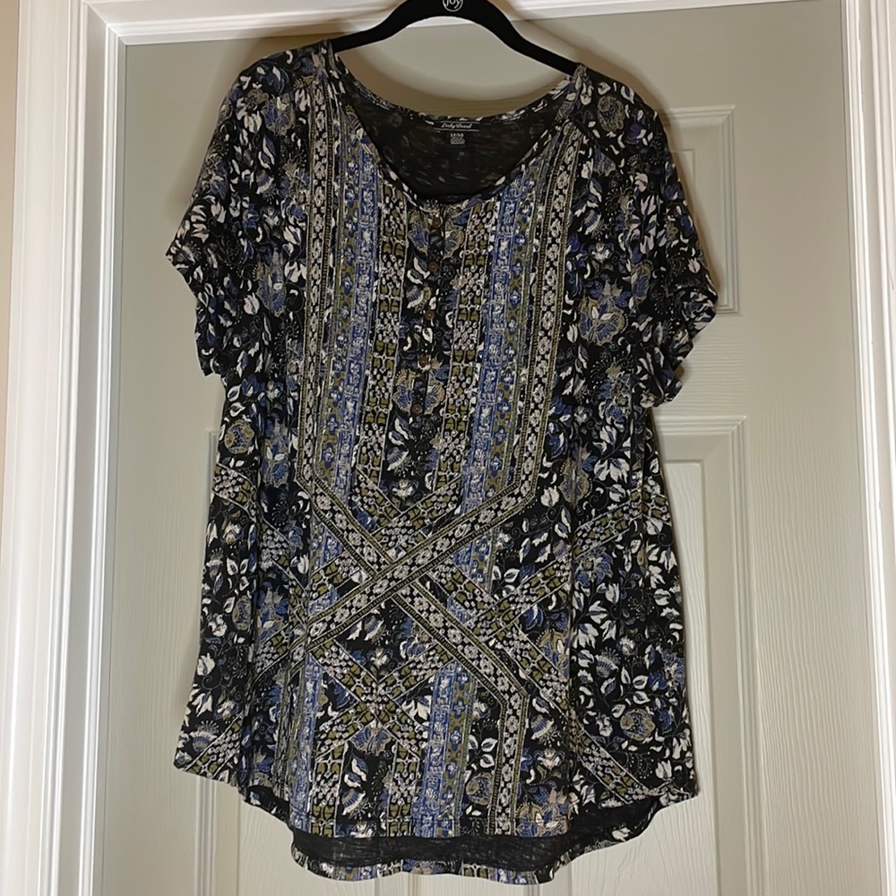 |Lucky| Cap Sleeve Shirt